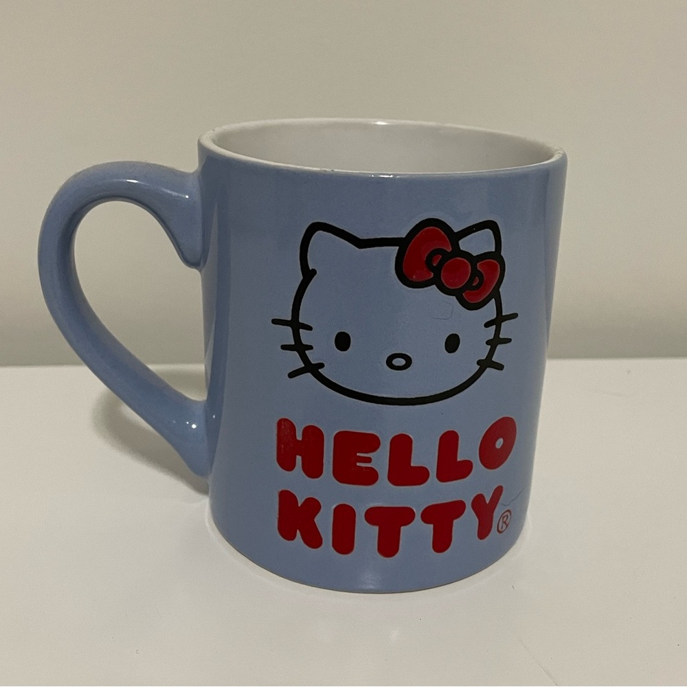 blue hello kitty mug new!